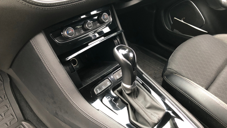 Vauxhall Grandland X 1.5 Turbo D SRi Nav 5dr Auto Diesel Hatchback